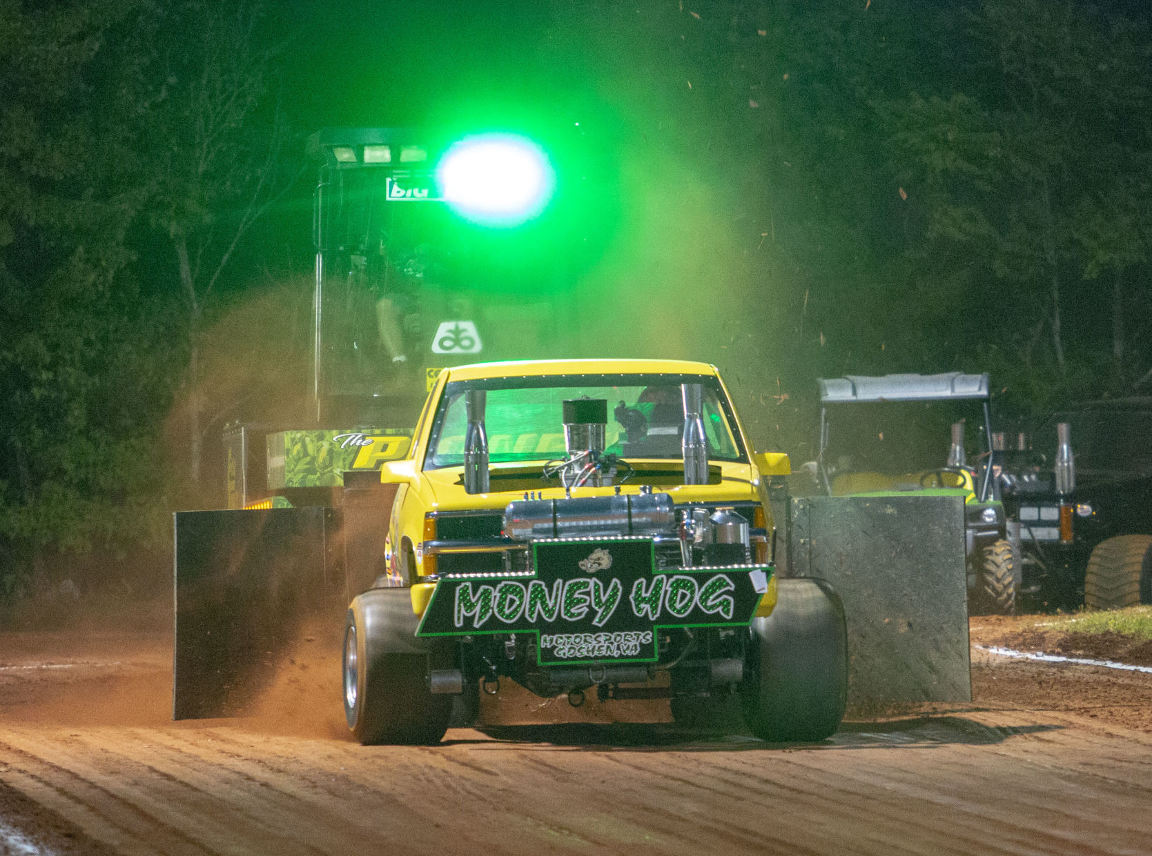 TractorPull16.JPG